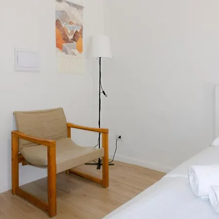 Central Apartment *