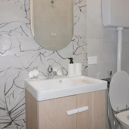 Apartment Metro M1