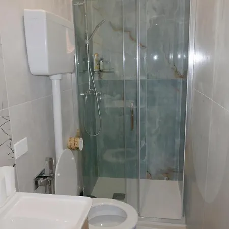 Apartment Metro M1